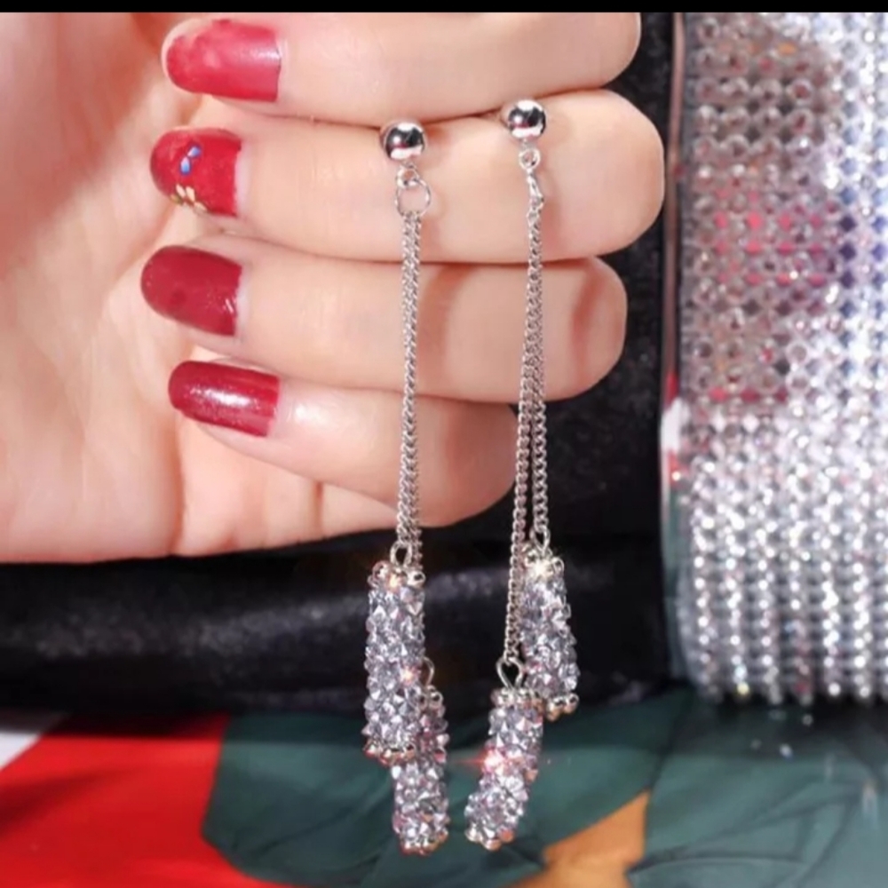 🎀Sparkling Crystal Tassel Earings - Picture 5 of 5